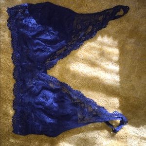 Navy blue bra